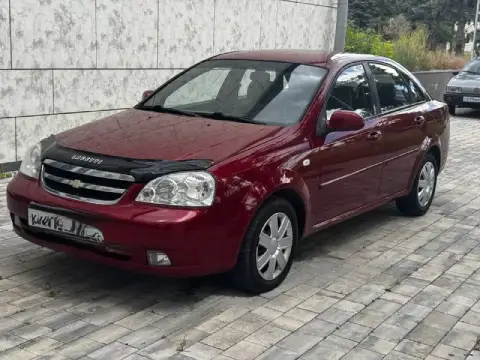 Продам lacetti в идеальном состоянии, вся в родной краски без намёка на ржавчину 2008г. Пробег 16800... - фотография