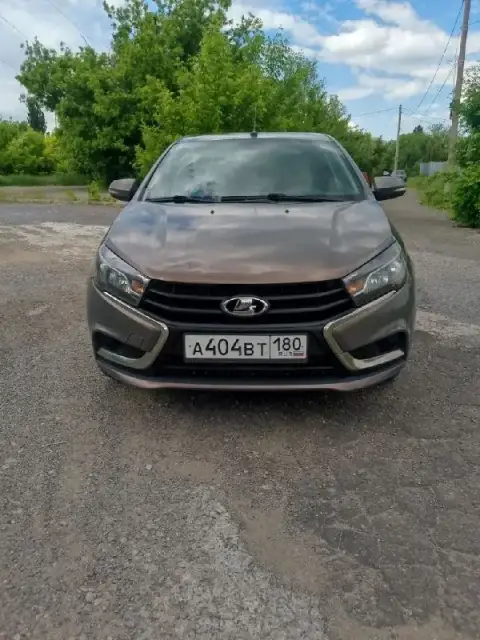 Продам ваз веста 2017 год. Пробег 145 тыс оригинал. Сигнализация с авто запуском. Подогрев сидений. ... - фотография