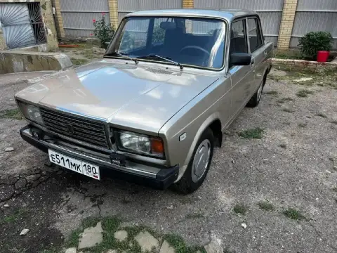 Ваз 2107 1985 года 1.5 л.
Пробег 94.000 км
Кузов в отличном состоянии, варить и красить нечего не ну... - фотография