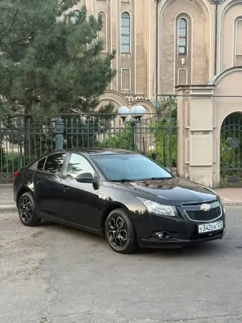 Продается chevrolet cruze 2012 год 1.6 мкпп -пробег 170.000 км родной 100% подтвержден автотекой
Цен... - фотография