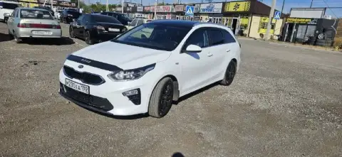 Продажа обмен кредит, кия сид 2020год 1.6 автомат, климат контроль круиз контроль датчик света и дож... - фотография