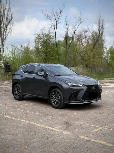 Lexus nx 350 hybrid -машина 2022г -объём двигателя: 2.5 -пробег : 44.000км -тип двигателя: гибрид -к... - фотография