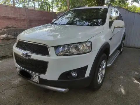 Продам большой, белый лайнер! Chevrolet captiva 2012г. 2,4л. Пробег 203км. Автомат. В хорошем состоя... - фотография