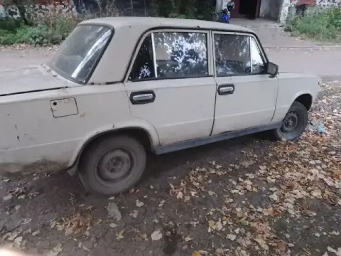 Продам ваз 2101, не на ходу, постоянный днр учет, город горловка цена 20тысяч р. , звонить на номер ... - фотография