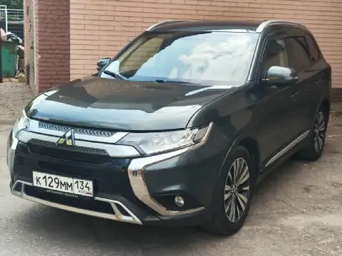 Продам mitsubishi outlander в прекрасном состоянии,2021 год, мотор 2.0 коробка автомат, реальй не кр... - фотография