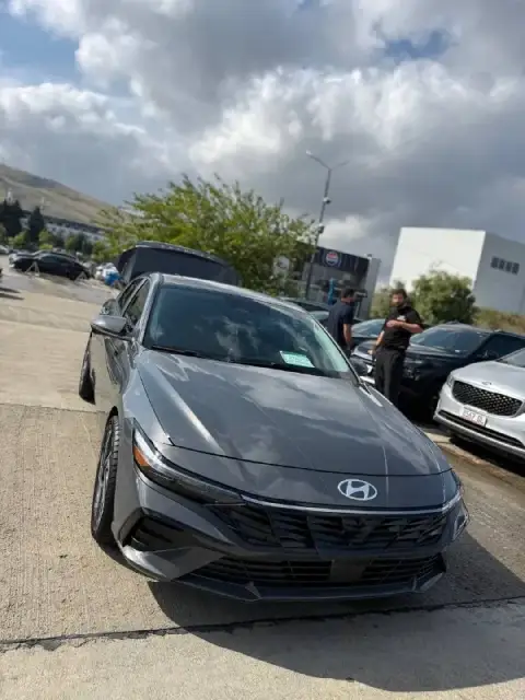 🔹Hyundai elantra limited 🔹

Год: 2023/9
Двигатель: 2.0 atmo(150 л. С. )
Привод: передний
Пробег: 55 ... - фотография