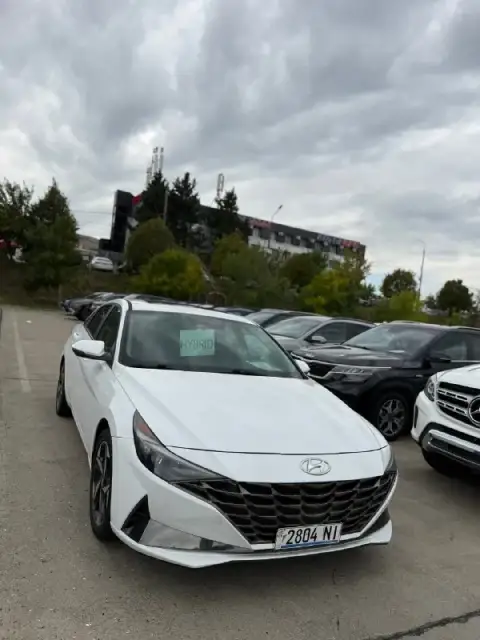 🔹Hyundai elantra hybrid 🔹

Год: 2022/4
Двигатель: 1.6 гибрид (150 л. С. )
Привод: передний
Пробег: 4... - фотография