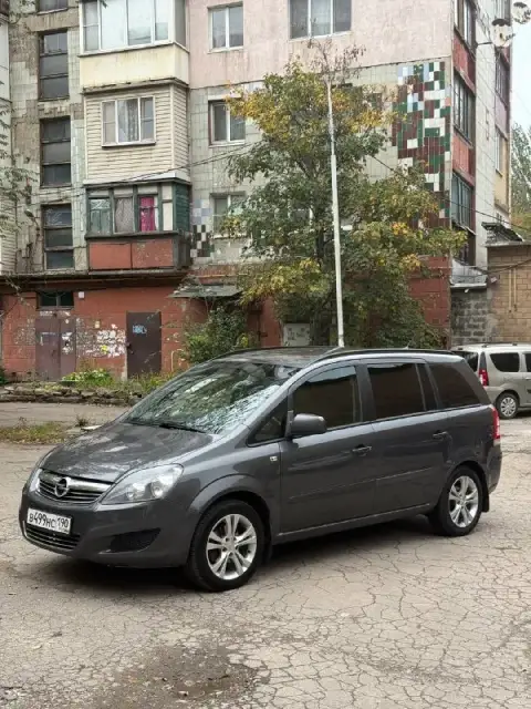 Продается opel zafira 2012 год рестайлинг 1.8 мкпп 7 местный -пробег 174.000 км родной
Автотека зеле... - фотография