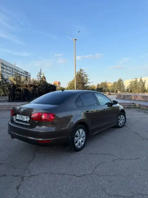 🚗 Продам volkswagen jetta 6 2012 года!
Продаётся volkswagen jetta 6 с двигателем 1.4 turbo — едет бо... - фотография - 1