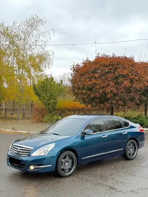 Nissan teana 2009г
Nissan теана 2.5
Надежный японец
В идеальном состоянии, не дымит, не троит, едет ... - фотография - 1