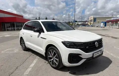 Volkswagen touareg cr7 3.0 tdi, 231 л. C. R-line,
Максимальная комплектация! 2019 г. В.
Сделан stage... - фотография - 1