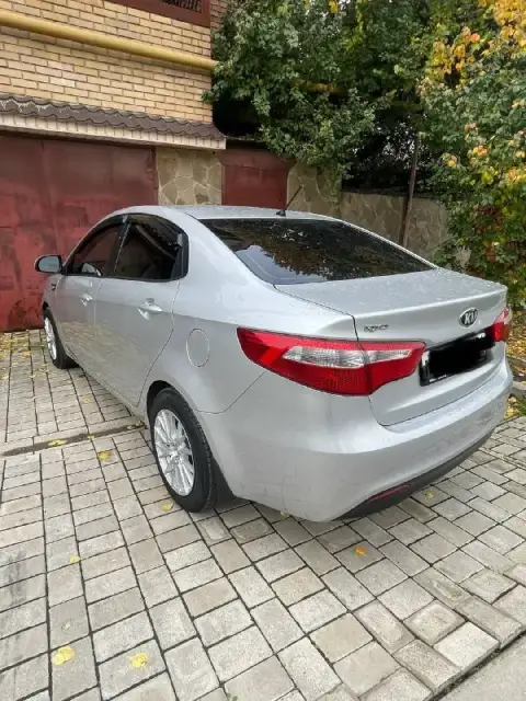💰Цена. 730.000 руб цена указана kia rio 2013 года выпуска в хорошем состоянии двигатель работает как... - фотография - 1