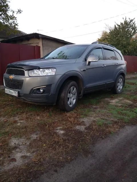 Продам кроссовер chevrolet captiva 2014 г. В. Машина в заводском окрасе. 5 мест. 2.4 бензин, я второ... - фотография