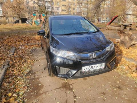 Продам honda fit в кузове gp5 hybrid 2014 г. резвый и экономичный городской автомобиль в хорошем сос... - фотография