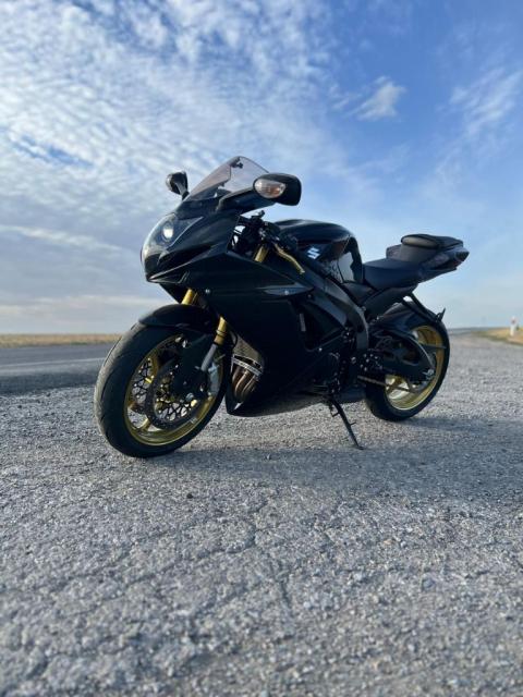 Продам 🏍️ suzuki gsxr 750 l8 2018г пробег 3000км - фотография