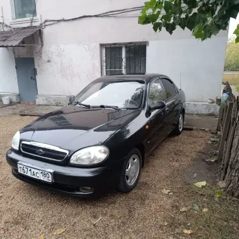 Шевроле ланос 1.5 sx.2007 года, по технике обслужен, по кузову есть возрастные моменты. Все вопросы ... - фотография