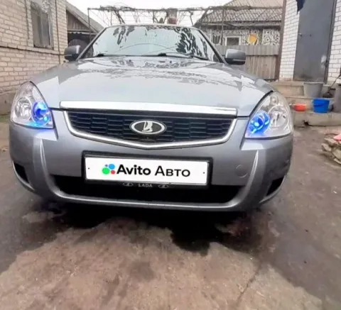 Продам lada (ваз) priora 2009 года выпуска. цвет серый. пробег 305 000 километров. автомобиль в отли... - фотография