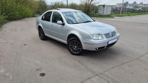 Volkswagen bora цена 550т. р. aqy 2.0-литровый 8-клапанный двигатель 115л. с мкп 5ст. пробег 222000т... - фотография