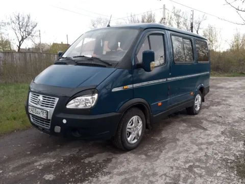 Продам семейный соболь- баргузин 7+1 легковой ( сидения сьемные если надо). 2003г. 2.3 16кл. 406 газ... - фотография