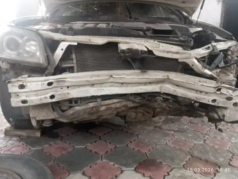 Шевролет эпика. 2010г. В. Двигатель 2.0,коробка автомат. На разбор или под восстановление. +79493094... - фотография
