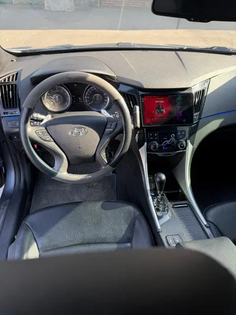 Hyundai sonata yf

Год: 2012
Мотор: 2.0 акпп / автомат
Пробег 202 500
Собственник

Машина в хорошем ... - фотография