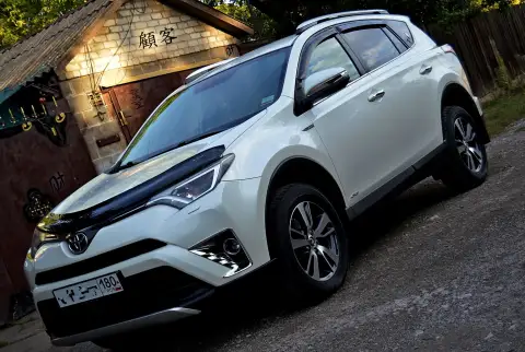 Продам toyota rav4 2016г. Рестайлинг (официал, сборка япония; покупали 10.08.2016г) идеал-эксклюзив,... - фотография