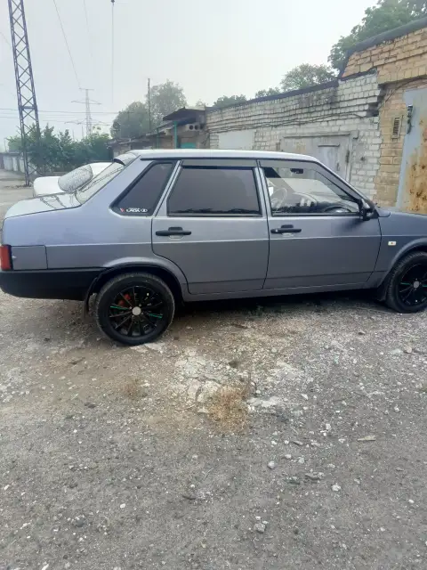 Продам ваз 21099 год выпуска 2006. Авто в полном порядке установлен электро усилитель руля и зеркал ... - фотография - 1