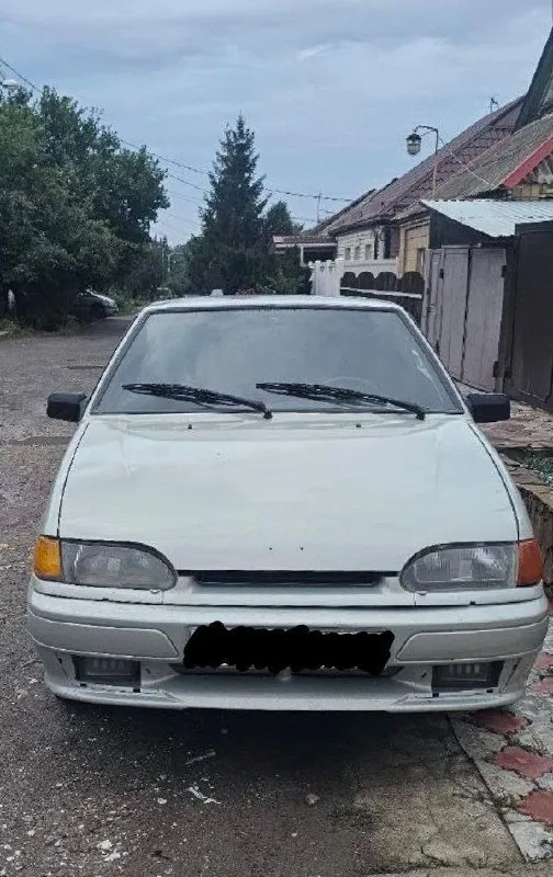 С радостью представляю вашему вниманию автомобиль ваз 2114 2006 года выпуска. Он полностью исправен и готов к эксплуатации. Все необходимые системы функционируют должным образом. Кузов не имеет следов ржавчины 🚫, днище и пороги в хорошем состоянии 🚗.

Документы в полном порядке 📃, автомобиль зарегистрирован в российской федерации 🇷🇺 и может быть переоформлен без проблем. Также отсутствуют штрафы 🚫 и ограничения 🚧.

Более подробную информацию можно получить по телефону: +79495641302 📞. Цена данного автомобиля составляет 265 тысяч рублей 💰. Осмотр можно провести в макеевке 🏙. - фотография - 3