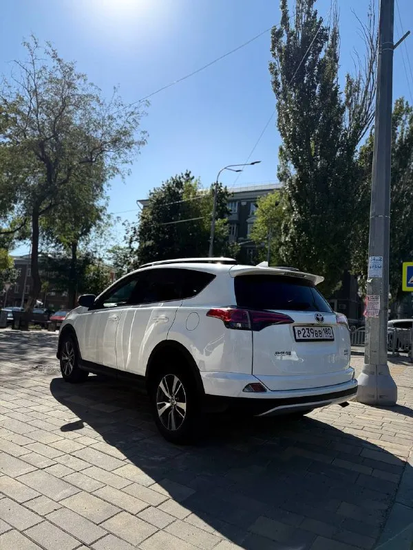 Toyota rav4 xle  iv-рестайлинг
✅2018 Год
✅Пробег 153000
✅Тип двигателя-бензиновый
✅Количество цилиндров 4
✅Объем 2494 см³
✅Мощность 180 л. С.
✅Объем багажника 577 л
✅Коробка передач-автоматическая передач 6
✅Привод-полный
✅Тип усилителя-электрический
✅Страна производства-япония
🔥Цена - 2,899,000
Обоснованный торг👌
+79495311649 - фотография - 4