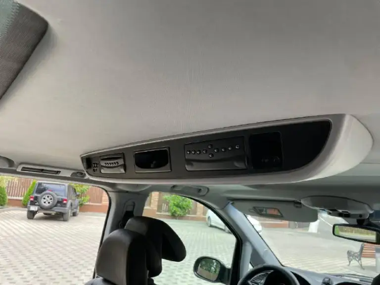 Mercedes benz viano 3.5 4matic. Год 2008 коробка передач автомат. Пробег 268 тысяч. Автомобиль в прекрасном состоянии без гнили и ржавчины не битый все как на фото по технической части все в идеале не требует не каких вложений все работает в штатном режиме. С документами полный порядок. Цена 1🍋840. Торг возможен реальному покупателю. Телефон
+79097696005
+79495806290 - фотография - 10
