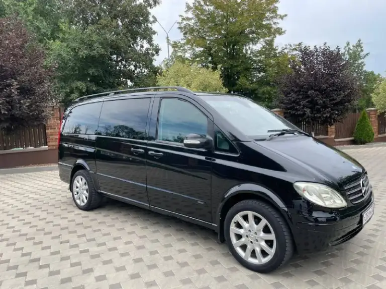 Mercedes benz viano 3.5 4matic. Год 2008 коробка передач автомат. Пробег 268 тысяч. Автомобиль в прекрасном состоянии без гнили и ржавчины не битый все как на фото по технической части все в идеале не требует не каких вложений все работает в штатном режиме. С документами полный порядок. Цена 1🍋840. Торг возможен реальному покупателю. Телефон
+79097696005
+79495806290 - фотография - 4