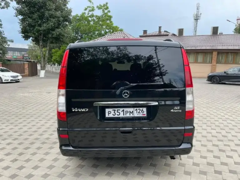 Mercedes benz viano 3.5 4matic. Год 2008 коробка передач автомат. Пробег 268 тысяч. Автомобиль в прекрасном состоянии без гнили и ржавчины не битый все как на фото по технической части все в идеале не требует не каких вложений все работает в штатном режиме. С документами полный порядок. Цена 1🍋840. Торг возможен реальному покупателю. Телефон
+79097696005
+79495806290 - фотография - 5