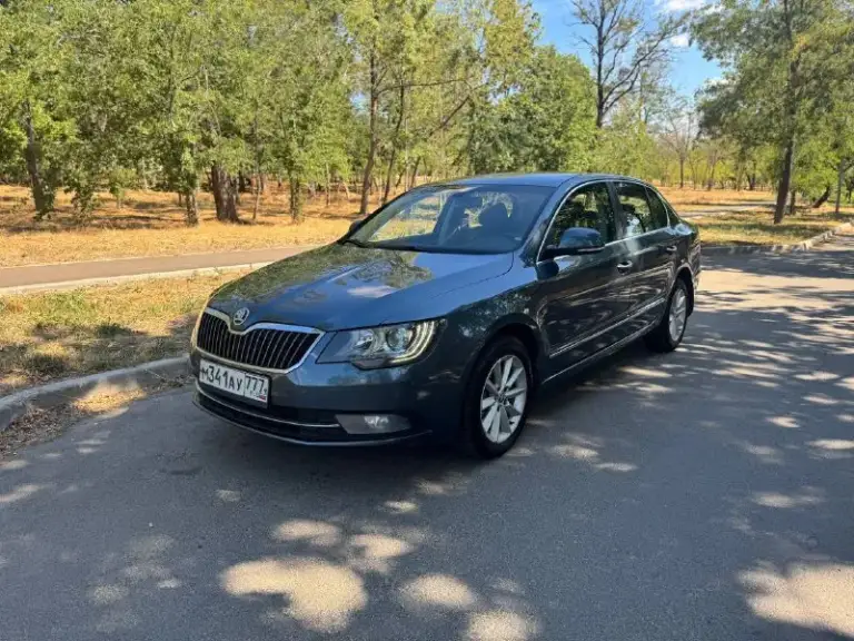 Skoda superb
Шкода суперб
2013Года
Рестайлинг
178Тыс-пробег (💯родной!)
Мотор 1.8 турбо бензин
Коробка-автомат
1 Собственник
Автотека зеленая🍀
Без дтп

Кузов в очень хорошем состоянии. 🚘
Ходовая вся техника в идеале
Коробка работает как положено без нареканий.
Двигатель не троит не дымит течей нет.
Салон целый не прокурен
Дно пороги без дыр не гнилые
Вообщем достойный автомобиль!
Климат-контроль (кондиционер)❄️
Круиз-контроль
Мульти руль
Датчик света ✨
Датчик дождя 🌧️
И многое другое для комфортного управления автомобилем.

В комплекте: сервисная книга 📗
Два комплекта ключей. 🔑🔑
Так-же на руках все заказ наряды о обслуживании автомобиля за долгие годы владения. 📑📑📑
Любые ваши проверки приветствуется 🕵️‍♂️👍
Г мариуполь
Цена 1.150🍋торг
Тел:+79498419761 - фотография - 2