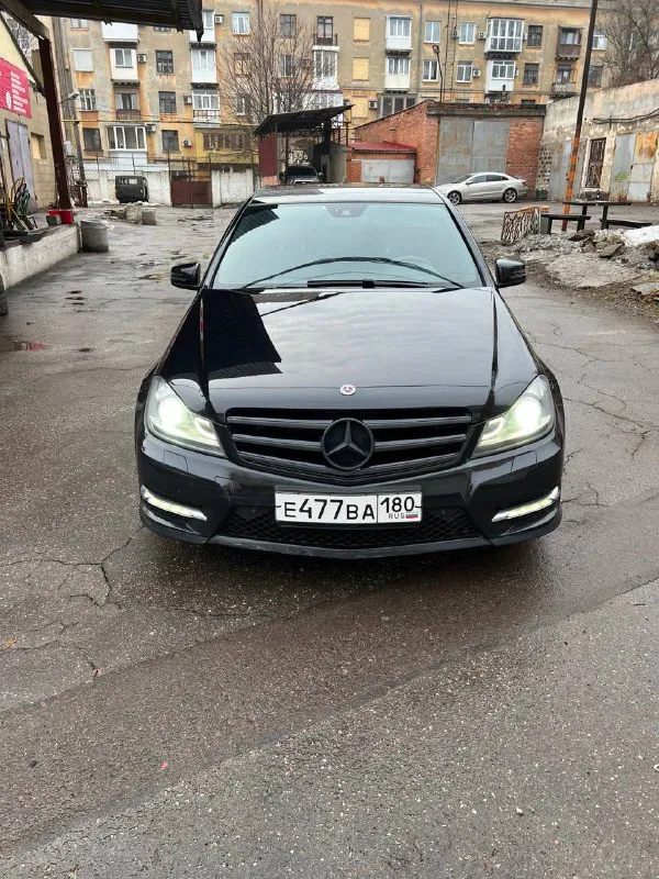 Мерседес с180. 2012 год. 1.6 турбо. Amg пакет. Салон в хорошем состоянии. Запретов нет.
Ходовка вся обслужена. Навесное на двигателе всё новое, кроме помпы. Резина зима.
Незначительные косяки по кузову.
Требует ремонта двигателя. По двигателю ошибок нет, провернуло вкладыш. Машина заводится. Цена 900т. Реальному покупателю торг у капота. Осмотр в г. Донецк
+79498232010 Все вопросы по телефону. - фотография - 2