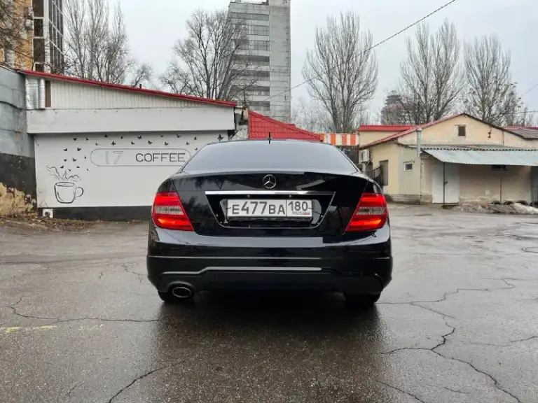 Мерседес с180. 2012 год. 1.6 турбо. Amg пакет. Салон в хорошем состоянии. Запретов нет.
Ходовка вся обслужена. Навесное на двигателе всё новое, кроме помпы. Резина зима.
Незначительные косяки по кузову.
Требует ремонта двигателя. По двигателю ошибок нет, провернуло вкладыш. Машина заводится. Цена 900т. Реальному покупателю торг у капота. Осмотр в г. Донецк
+79498232010 Все вопросы по телефону. - фотография - 5
