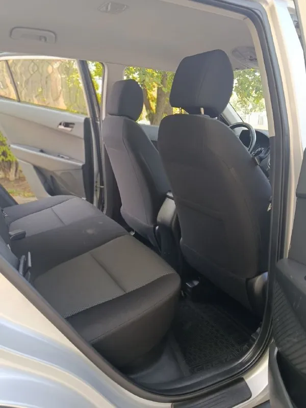 Hyundai creta 1.6 mt 2017
-Пробег 122тыс.
-Кпп механика
-1 Собственник
-Цена: 1.575000₽
-Тел: +79494676510
Автомобиль в отличном состоянии. Без дтп все детали и стекла завод. Кузов без дефектов, салон ужожен не затерт, по технике без нареканий своевременное обслуживание(заказ наряды прилагаются). Максимальная комплектация с подогревом руля, лобового стекла, передних и задних сидений, круиз-контроль, климат-контроль, линзованная лед-оптика с функцией подсвета при повороте, датчик света, датчик дождя, птф, большой цветной сенсорный дисплей с bluetooth aux usb, камера заднего вида, расширенный бортовой компьютер, электр. Спидометр и пр. - фотография - 7