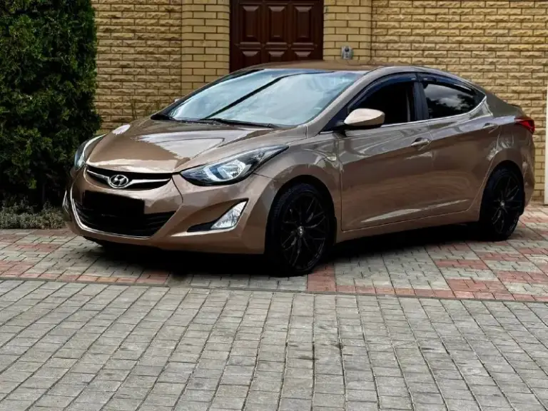 Продам hyundai elantra
2016 Года. Цвет очень красивый.
1 Хозяин, брал с салона!
1.6 Коробка. Механика шести ступка.
149. Тыс родного пробега!!!
Чистый кореец
Машина полностью в родной краске.
Все стекла родные!
Обслуживалась с момента покупки на одном сервисе!
Двигатель без нареканий, масло менялось каждые 6 тыс. Км!
Коробка без нареканий!
Климат контроль мультируль.
Комплектация: мультируль, электро зеркала, 4 стеклоподъёмника, кондиционер холодит хорошо, подогрев сидений, бортовой компьютер, экран, туманки, led-фары, круиз контроль
Салон в очень хорошем состоянии!
Стоят дорогие титановые диски снова летней резиной. Новые. R.17 гаражное хранение. Цена 1 250 000 руб.
Телефон +7 949 50 999 58 николай васильевич whatsapp telegram - фотография - 2