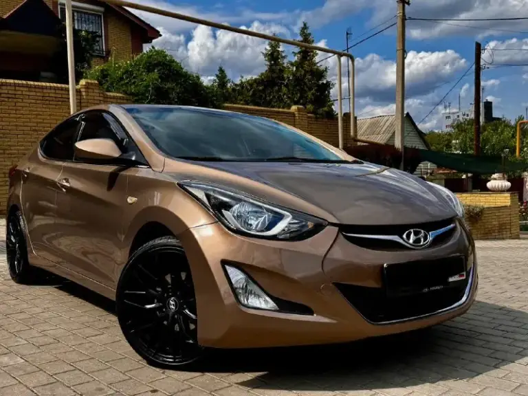 Продам hyundai elantra
2016 Года. Цвет очень красивый.
1 Хозяин, брал с салона!
1.6 Коробка. Механика шести ступка.
149. Тыс родного пробега!!!
Чистый кореец
Машина полностью в родной краске.
Все стекла родные!
Обслуживалась с момента покупки на одном сервисе!
Двигатель без нареканий, масло менялось каждые 6 тыс. Км!
Коробка без нареканий!
Климат контроль мультируль.
Комплектация: мультируль, электро зеркала, 4 стеклоподъёмника, кондиционер холодит хорошо, подогрев сидений, бортовой компьютер, экран, туманки, led-фары, круиз контроль
Салон в очень хорошем состоянии!
Стоят дорогие титановые диски снова летней резиной. Новые. R.17 гаражное хранение. Цена 1 250 000 руб.
Телефон +7 949 50 999 58 николай васильевич whatsapp telegram - фотография - 3