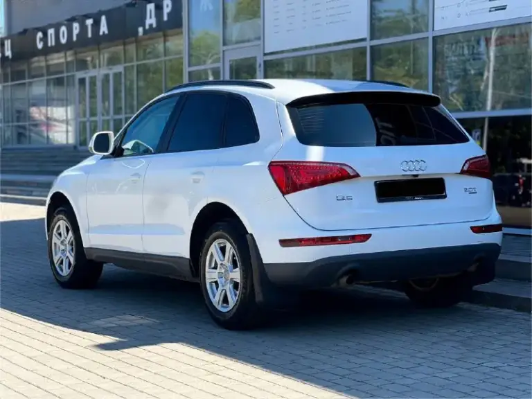 Audi q5 2009
Номер: +79497546213
Цена: 1.285.000

Машина в хорошем состояние
Как внешне так и технически
Кузов без гнили и ржавчин
Мотор и коробка работают без нареканий
Ходовая часть как новая
Салон ухожен, не протерт, в машине не курили
Хорошая комплектация
Кожаный мультируль
Датчик света и дождя, круиз контроль, электро привод багажника, климат контроль, электро регулировка сидений и зеркал, хорошая мультимедиа с блютуз - фотография - 4