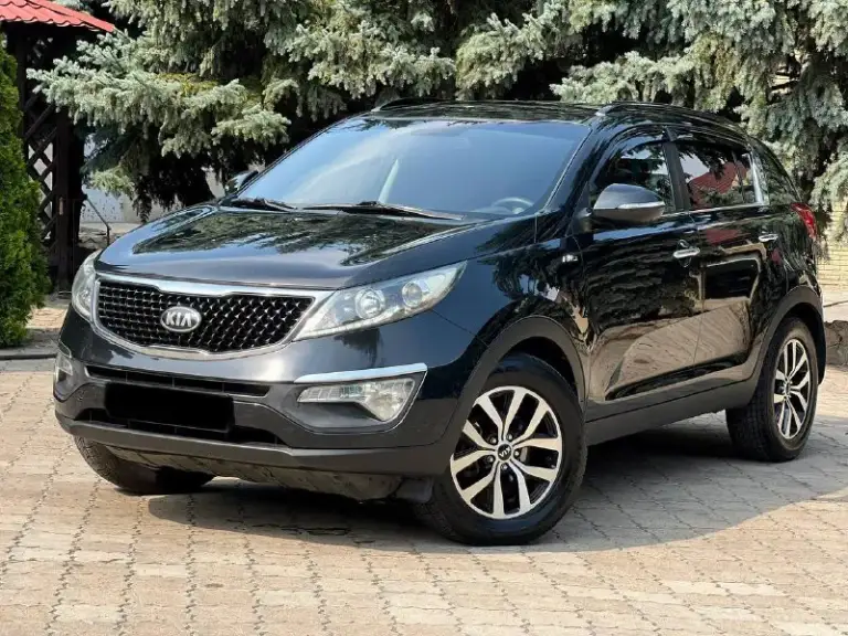 Kia sportage
Год-2014
Мотор-2.0
Коробка-автомат
Цена-1.380.000 торг-обмен
Номер- +79497546213

Автомобиль в идеальном состоянии
Кузов без дефектов. Ходовая часть без нареканий.
Мотор работает идеально, замена масла каждые 6 тысяч км,
Коробка переключает плавно.
Авто вложений не требует, от слова совсем. Ухоженный кожаный салон, в машине не курили, мультимедиа с блютуз, камера заднего вида,
Двух зонный климат, мультируль, полный электро пакет, датчик света и дождя, круиз контроль, электро регулировка зеркал, подогрев сидений, помощь при парковке

За машину не стыдно, вин по запросу ! - фотография - 1