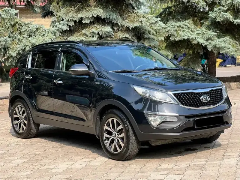 Kia sportage
Год-2014
Мотор-2.0
Коробка-автомат
Цена-1.380.000 торг-обмен
Номер- +79497546213

Автомобиль в идеальном состоянии
Кузов без дефектов. Ходовая часть без нареканий.
Мотор работает идеально, замена масла каждые 6 тысяч км,
Коробка переключает плавно.
Авто вложений не требует, от слова совсем. Ухоженный кожаный салон, в машине не курили, мультимедиа с блютуз, камера заднего вида,
Двух зонный климат, мультируль, полный электро пакет, датчик света и дождя, круиз контроль, электро регулировка зеркал, подогрев сидений, помощь при парковке

За машину не стыдно, вин по запросу ! - фотография - 2