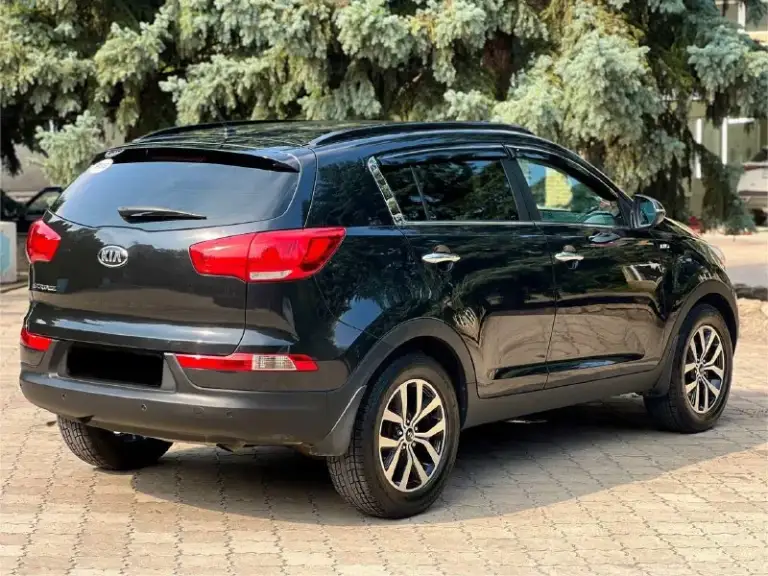 Kia sportage
Год-2014
Мотор-2.0
Коробка-автомат
Цена-1.380.000 торг-обмен
Номер- +79497546213

Автомобиль в идеальном состоянии
Кузов без дефектов. Ходовая часть без нареканий.
Мотор работает идеально, замена масла каждые 6 тысяч км,
Коробка переключает плавно.
Авто вложений не требует, от слова совсем. Ухоженный кожаный салон, в машине не курили, мультимедиа с блютуз, камера заднего вида,
Двух зонный климат, мультируль, полный электро пакет, датчик света и дождя, круиз контроль, электро регулировка зеркал, подогрев сидений, помощь при парковке

За машину не стыдно, вин по запросу ! - фотография - 4