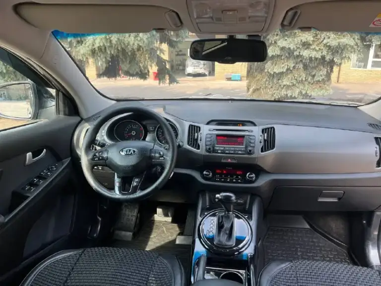 Kia sportage
Год-2014
Мотор-2.0
Коробка-автомат
Цена-1.380.000 торг-обмен
Номер- +79497546213

Автомобиль в идеальном состоянии
Кузов без дефектов. Ходовая часть без нареканий.
Мотор работает идеально, замена масла каждые 6 тысяч км,
Коробка переключает плавно.
Авто вложений не требует, от слова совсем. Ухоженный кожаный салон, в машине не курили, мультимедиа с блютуз, камера заднего вида,
Двух зонный климат, мультируль, полный электро пакет, датчик света и дождя, круиз контроль, электро регулировка зеркал, подогрев сидений, помощь при парковке

За машину не стыдно, вин по запросу ! - фотография - 7