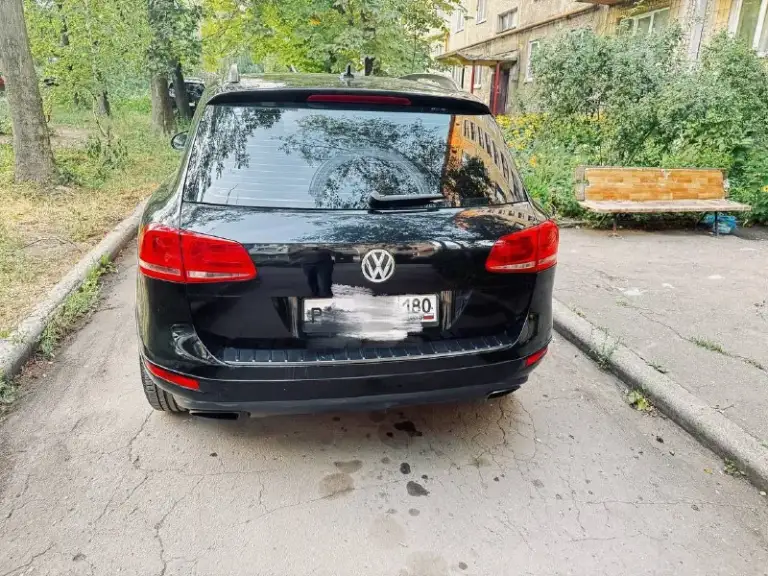 Продам volkswagen touareg с лучшим в линейке мотором объемом 4.2. В котором нечего не подтекает, не троит, не пердит. Скорость набирает как ракета🚀 акпп 8 ступенчатый, не пинает, не подтекает. По ходовой части и кузову на 5. Музыка просто закачатся. Расход у автомобиля от 9 до 14 литров в зависимости как ехать. Данный автомобиль имеет шикарный вид, он не убиваемый, и очень резвый. Комплектация самый жир. За машину не стыдно. Резина летняя новая. Цена за данный авто вижу 2 100 000 + конечно торг возле капота. Донецк, киевский район. +79499450500 (тг если связь не проходит)
📞 Звоните: +7(949)9450500 - фотография - 2