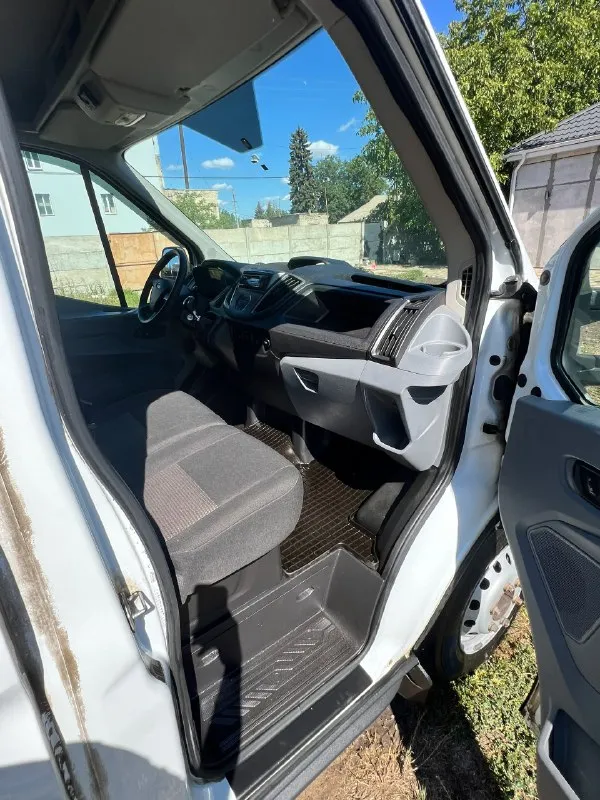 Продажа ford transit 2016 г. В.
Категория в
Общая информация
Продается надежный и вместительный ford transit 2016 года выпуска. Идеальный выбор для бизнеса, перевозок благодаря своей универсальности и прочности.
В родном окрасе, без дтп, 2 хоз.
Основные характеристики
* Двигатель: 2.2l дизель, мощность 125 л. С.
* Трансмиссия: механическая 6-ступенчатая
* Пробег: 105 000 км
* Кузов: фургон, грузоподъемностью до 1.15 тонн
Внутренние размеры кузова:
Длина - 3.5 м;
Ширина - 2,08 м;
Высота - 1,98 м;
* Цвет: белый
Особенности и преимущества
* Надежная работа двигателя и трансмиссии
* Регулярное техническое обслуживание
* Без вложений
* Возможность использования как для коммерческих целей, так и для личных нужд
Дополнительная информация
* В хорошем состоянии, все системы работают исправно
* Есть небольшие косметические дефекты, не влияющие на эксплуатацию
* Документы в порядке, возможен торг при осмотре
* Заводской подогрев webasto
Контакты
Для получения дополнительной
📞 Звоните: +7(959)1063804 - фотография - 7