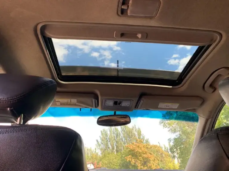 Зверь по цене логана!!! Nissan мурано z50 год: 2003 двигатель: бензин 3,5 v6 (установлен контрактный с пробегом на сегодня 97т. Км) кпп: вариатор (установлен контрактный, с остатком гарантии на 20месяцев, без учета пробега!!!) двигатель/коробка работают безупречно! Расход: город около 14-15. Пробег 207000 привод полный климат работает отлично! Полный электропакет, память водительского сиденья, пассажирское электрическое, подогревы сидений, зеркал, люк работает, не течет! По кузову есть небольшие возрастные косячки, подкрасы. Без дыр, шпакли и прочего. Автомобиль - садись и едь! Масла везде меняются вовремя и даже раньше регламента! Ходовка на отлично!! Резина в хорошем состоянии! Очень комфортный автомобиль. Находится в енакиево, если чего не написал, звоните 7 949 6451601. Цена 600 тыс. Р. Обмен, увы не интересен. Торг присутствует но при осмотре авто!
📞 Звоните: +7(949)6451601 - фотография - 10