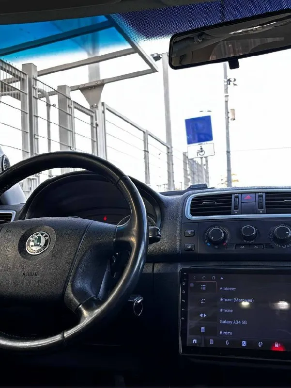Продаю skoda fabia ii, 2008 г. В. Двигатель 1.4🎼 пробег: 228 000 км бензин, механика, передний привод надёжный и экономичный городской автомобиль. Всё обслужено, никаких вложений не требует — сел и поехал. 🔧 свежие расходники и новые свечи, недавно проведено то ⚙️ двигатель и коробка работают отлично 🛞 подвеска в порядке, ничего не стучит 🚗 кузов без серьёзных повреждений, для своего возраста в хорошем состоянии 🧼 чистый, ухоженный салон, не прокурен оснащение: ✔ кондиционер ✔ электростеклоподъёмники ✔ обогрев заднего стекла ✔ центральный замок ✔ гидроусилитель руля расход топлива по городу: 6–7 л/100 км документы в порядке, авто не на учете готов к переоформлению хороший вариант для повседневной езды — надёжный и недорогой в обслуживании. 💰 цена: 465 000 торг у капота +79495964810
📞 Звоните: +7(949)5964810 - фотография - 5