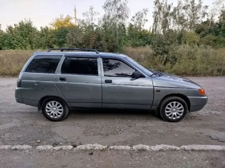 Продам ваз 2111 2004г. Двигатель 1.5 8ми клапанный. Машина в рабочем состоянии. Пробег 200 тыс. Документы чистые. Город горловка. Цена 245 000 торг. Тел +79496429091
📞 Звоните: +7(949)6429091 - фотография - 3