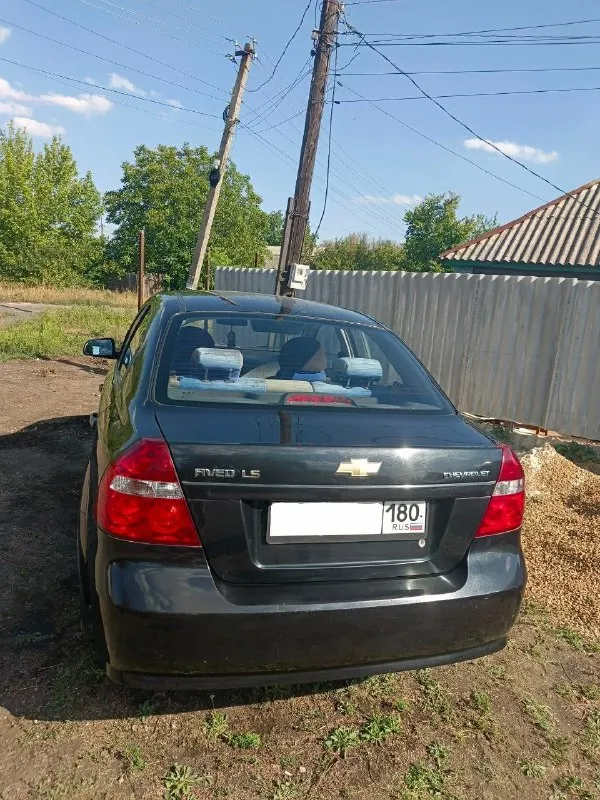 Продаю chevrolet aveo (2011 год)
Объём двигателя - 1.5
Мощность - 86 л. С.
Топливо - бензин
Коробка - механика
Пробег- 72000
Машина хорошая для своих лет, заменен ремень грм, датчики, новые стойки. Масло не жрёт, скорость переключается идеально, не бьет, не дымит, не коптит, дно хорошее.
Центральный замок, стоит сигнализация, 2 пары ключей.
Являюсь вторым владельцем (2 года на мне), ездили аккуратно.
Птс - российский учёт, 180 регион.
Машина без дтп, штрафов, запретов, в такси не была, использовалось как семейное авто.
Причина продажи - покупка другой машины.
Машина находится в макеевке, пос. Ханжонково.
По всем интересующим вопросам звоните +79885635803/ +79494503081 с 09:00 до 21:00.
Цена 600 000 р. , разумный торг возле капота.
📞 Звоните: +7(949)4503081 - фотография - 2