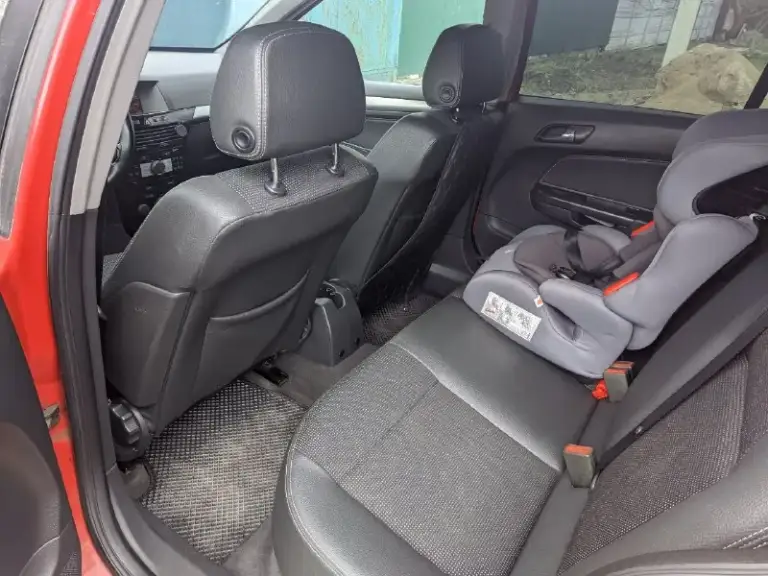 В продажа opel астра h 2008 г. В отличном состоянии, двигатель 1.8 140 л. С. Пробег 230 тыс. Кпп механика. Кузов в заводском окрасе, вздутий и ржавчины нету, дтп не было. По двигателю и ходовой нареканий нет. Два ключа + сервисные книжки. Цена: 650 тыс. Руб. С хорошим торгом. Переоформление без проблем, собственник. Тел: +79493809183
📞 Звоните: +7(949)3809183 - фотография - 6